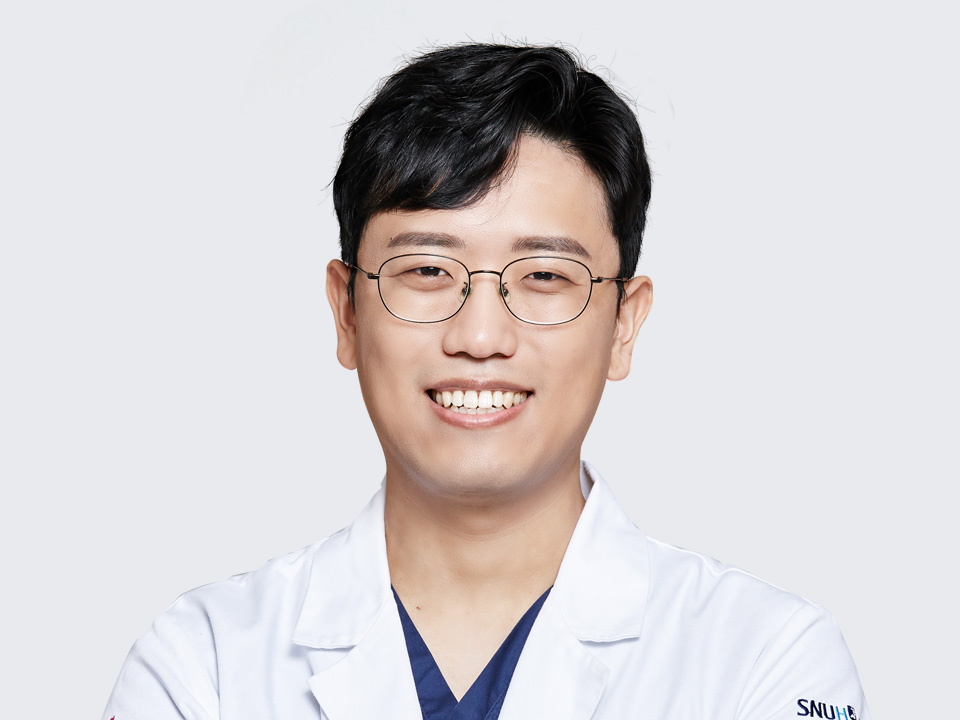 이산하